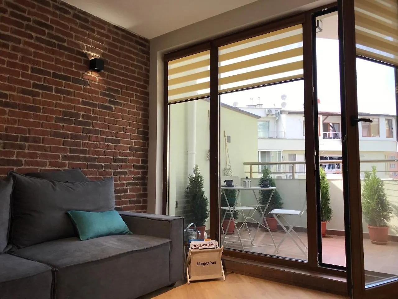 Bright, Comfortable And Cozy Apartment 부르가스